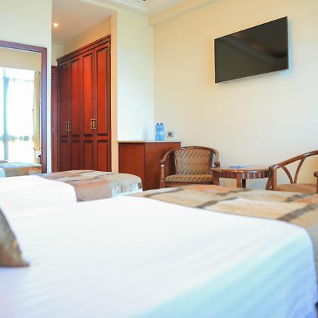Swiss Inn Nexus Hotel Addis Abeba Buitenkant foto