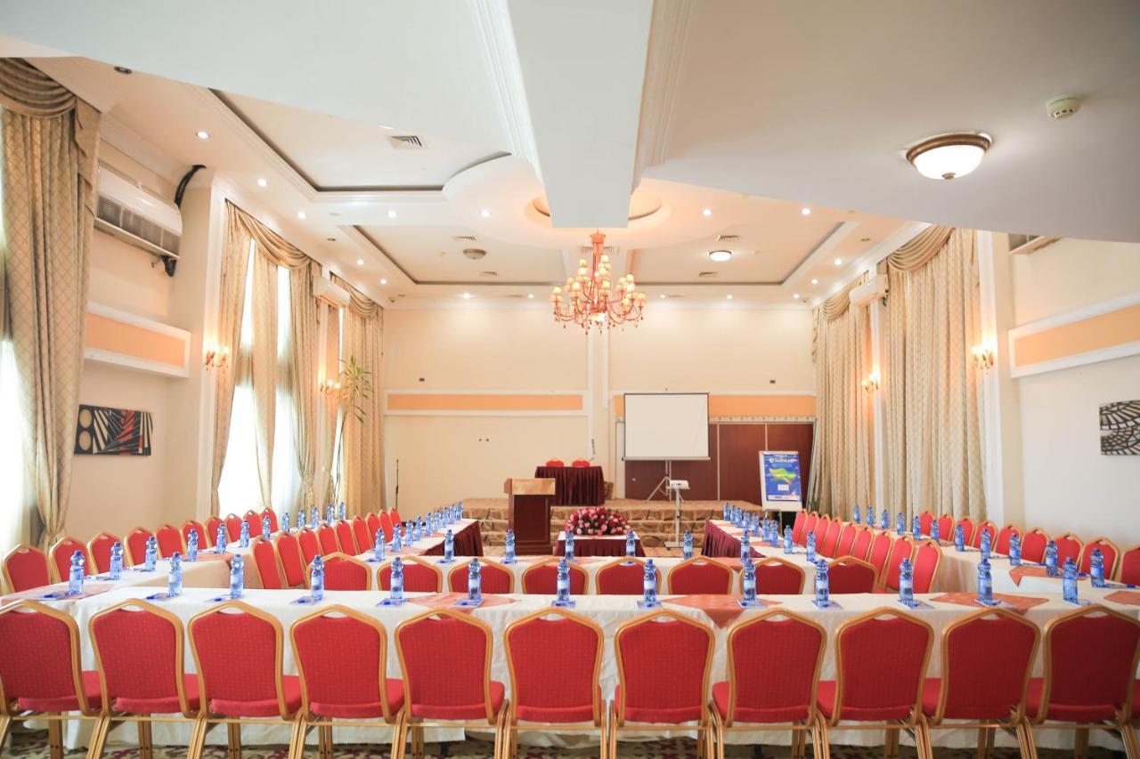 Swiss Inn Nexus Hotel Addis Abeba Buitenkant foto